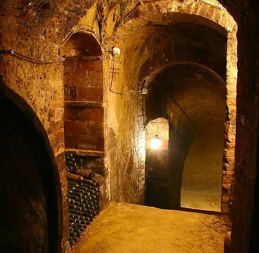 Castel Di Pugna Winery Kır Evi *