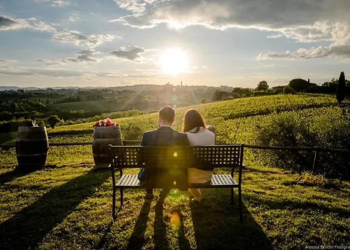 Castel Di Pugna Winery Kır Evi Siena